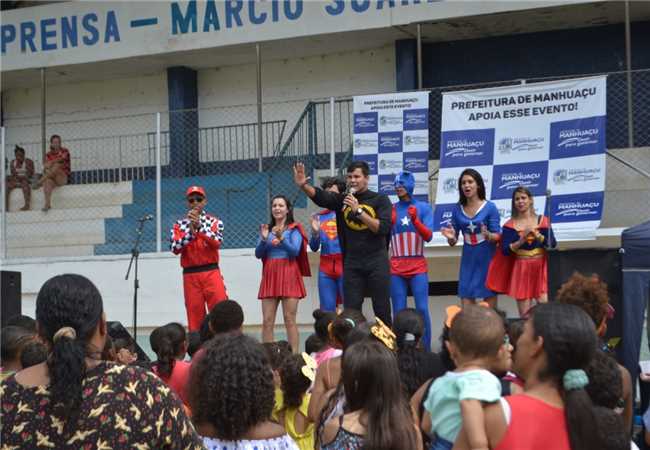 Dia das crianças tem grande movimentação em Manhuaçu